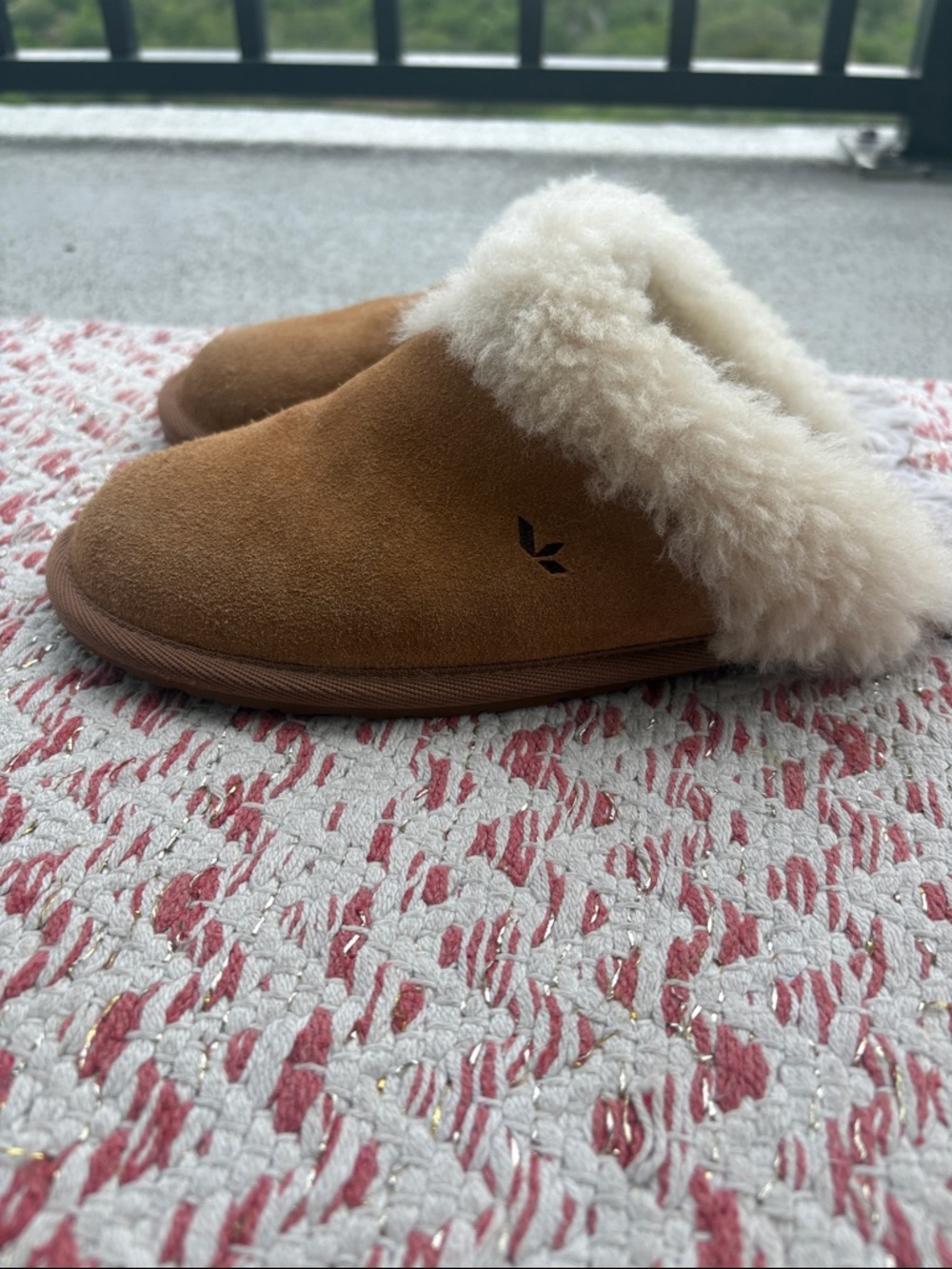 Koolaburra Cozy Shearling-Lined Suede Clogs - Chestnut - Picture 4 of 9